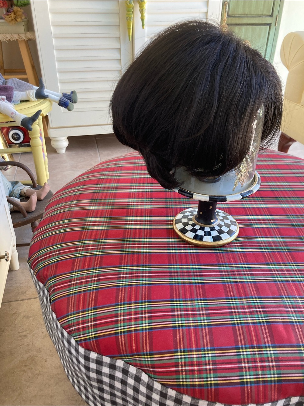 Short Brown Wig - Sleek Bob Style